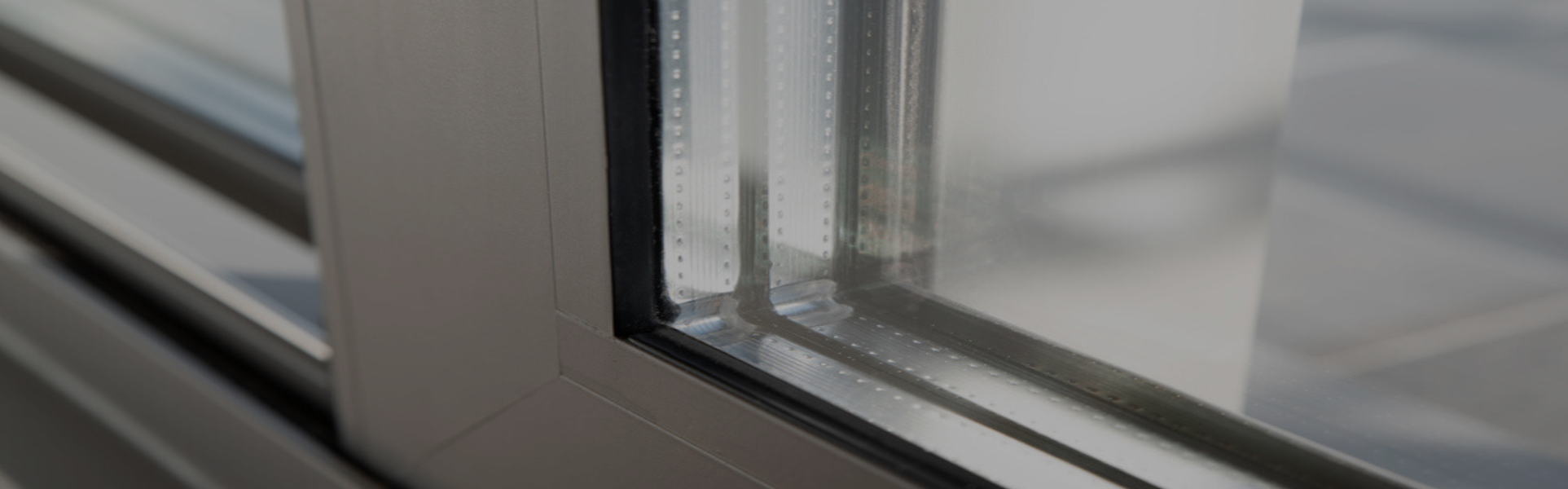 Slider, Glaziers in Holloway, N7